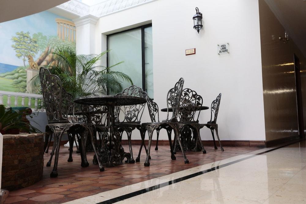 Hotel Castilla Real Pereira Exterior foto