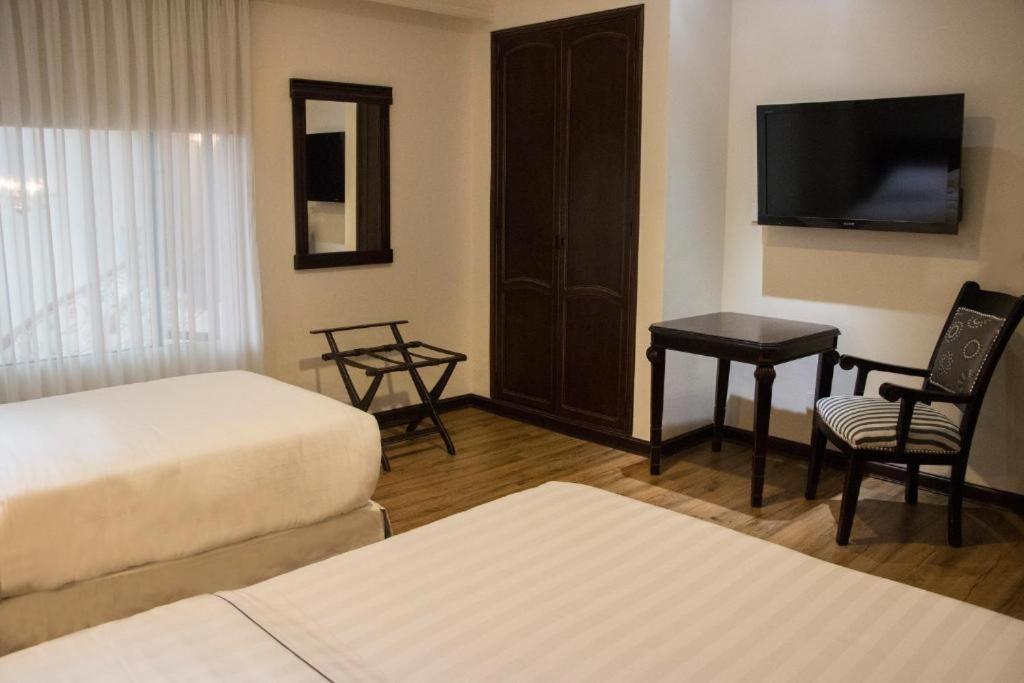 Hotel Castilla Real Pereira Exterior foto